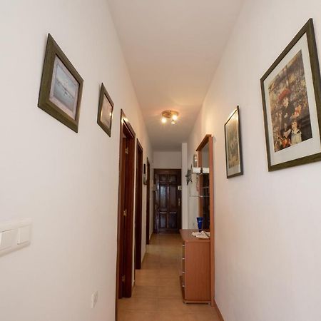 Edf Toboso II 3C Menyber Apartment Nerja Luaran gambar